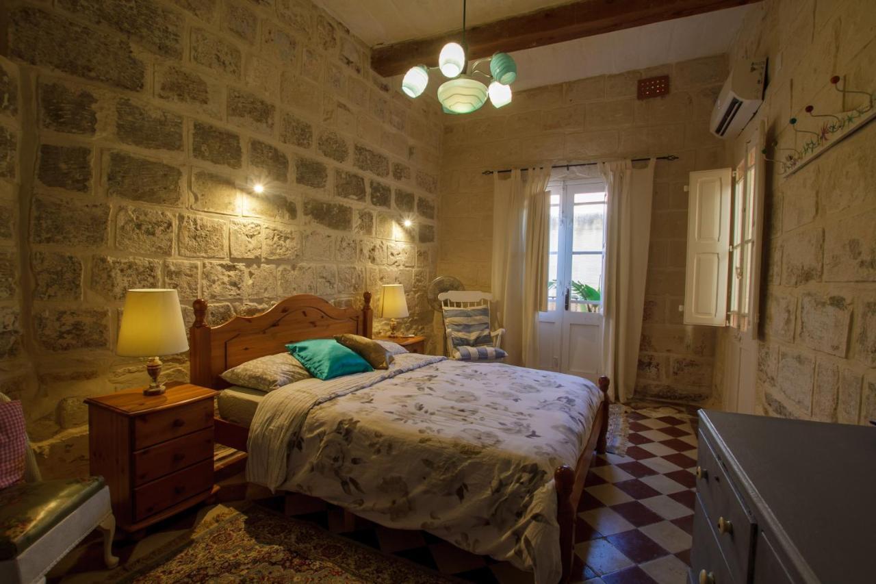 Villa Town House Steeped In History à Rabat Extérieur photo