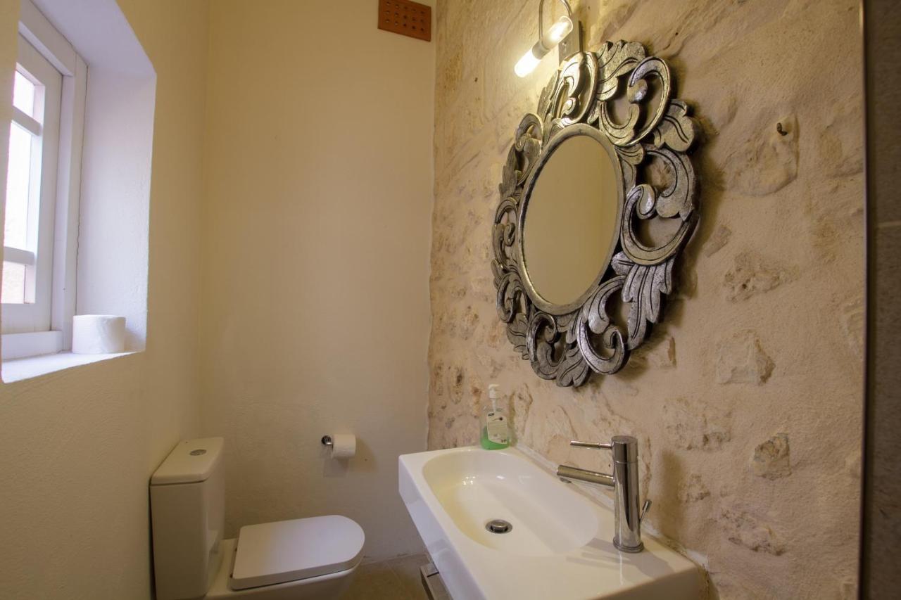 Villa Town House Steeped In History à Rabat Extérieur photo