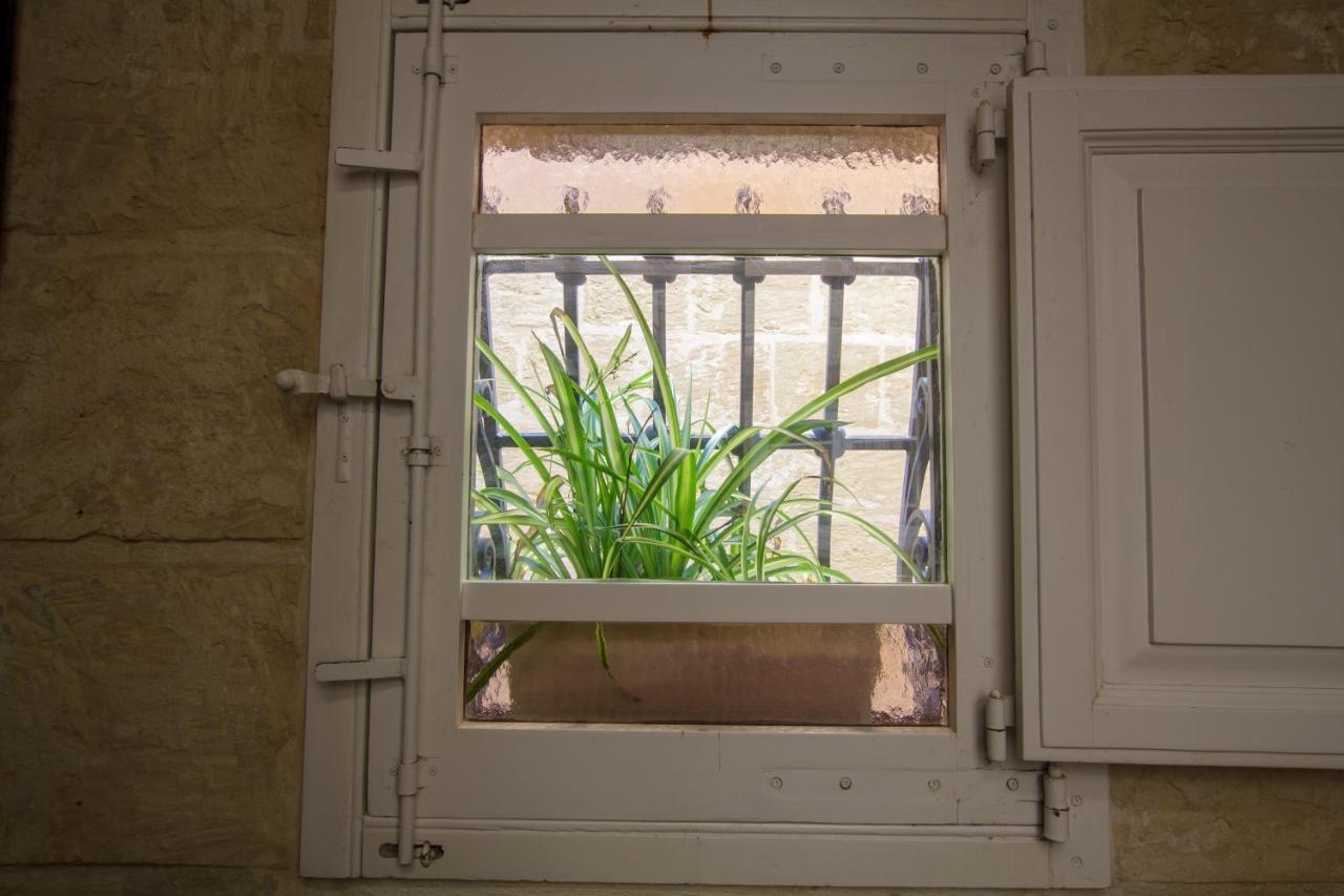 Villa Town House Steeped In History à Rabat Extérieur photo